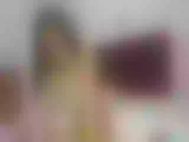 Live sex webcam photo for LittleRed2u #263452299