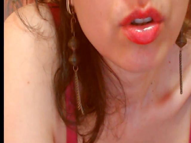 Live sex webcam photo for WetandaHairy #255060765