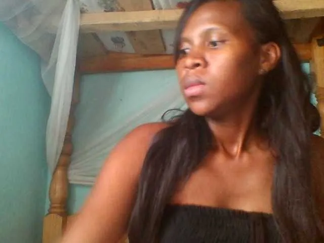 Live sex webcam photo for amandedouce #241206082