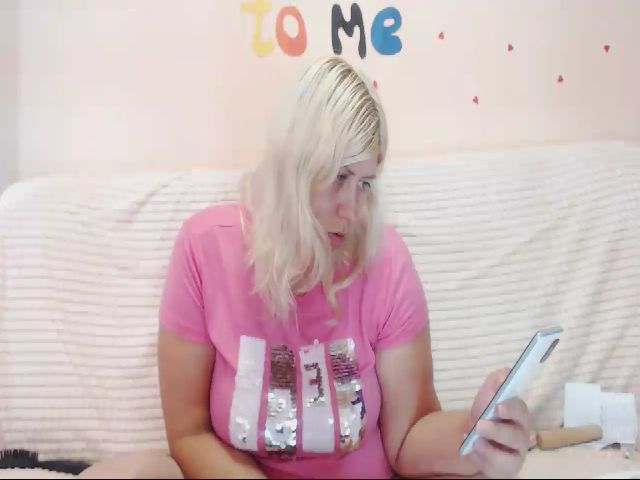 Live sex webcam photo for Kylie_Pag #258016818