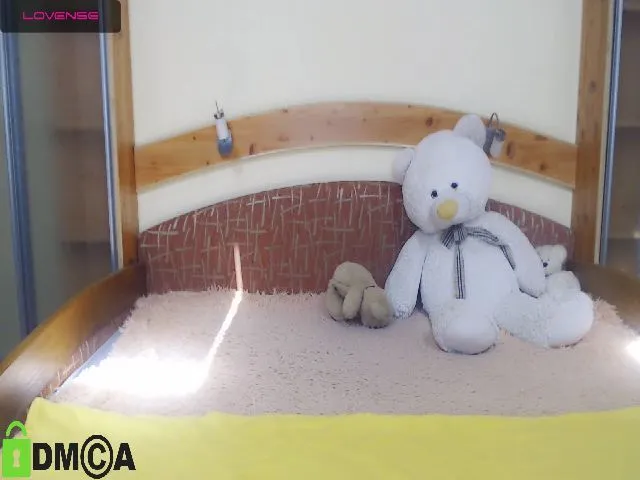 Live sex webcam photo for VitaCraft_ #254066159