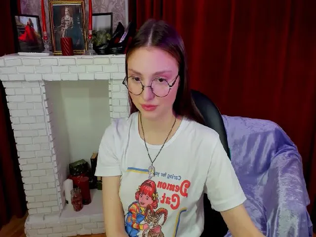 Live sex webcam photo for MadFrau #260782599