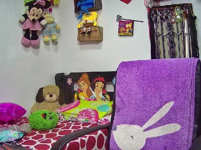 Live sex webcam photo for sarah-hot #251502653