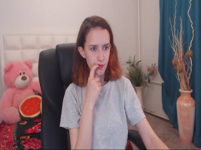 Live sex webcam photo for IrisNichols #265126025