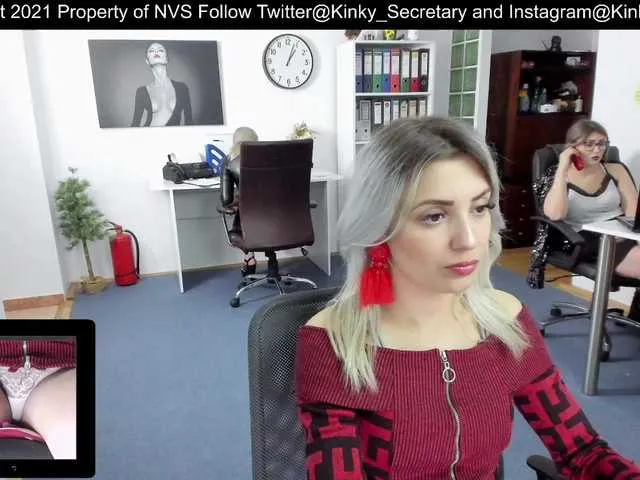 Live sex webcam photo for KinkyOffice #244442282