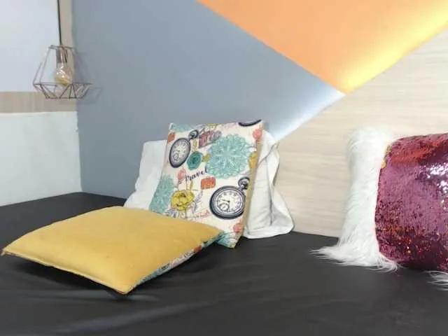 Live sex webcam photo for jessica-jmz23 #241096737
