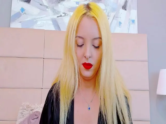 Live sex webcam photo for AveryAllison #262626510