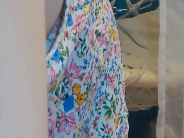 Live sex webcam photo for AyleenRosie #255307747