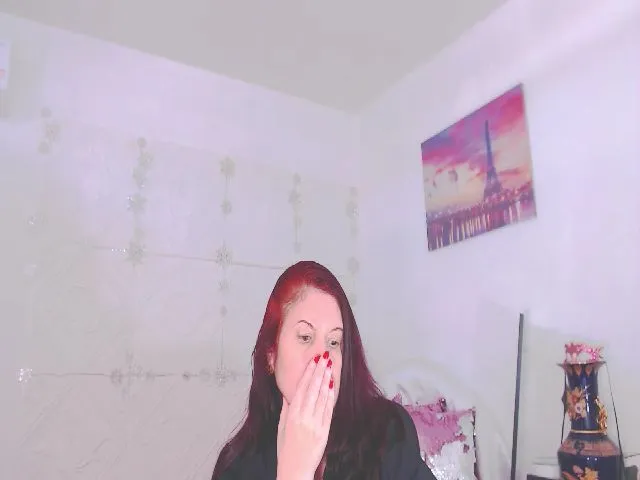 Live sex webcam photo for Deluxek #254795212