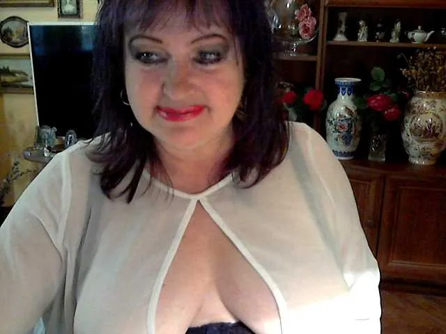 Live sex webcam photo for ElenaZed #287984971