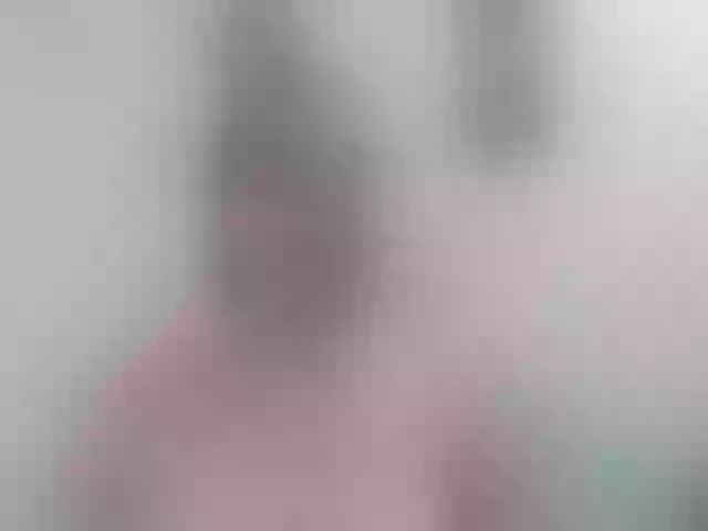Live sex webcam photo for Ailyn88 #241399174