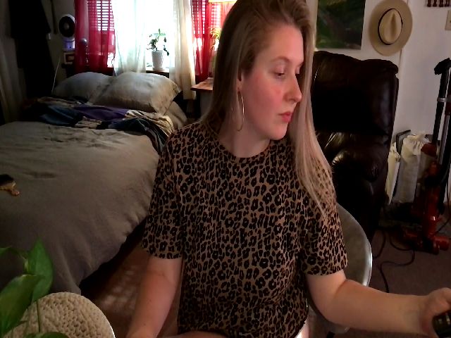 Live sex webcam photo for RadRosie #263997606