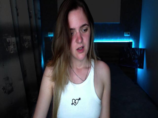 Live sex webcam photo for Ella_Hudson #263850206