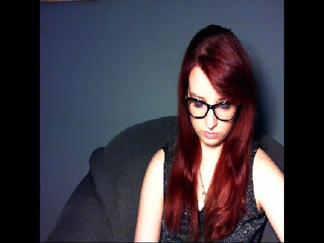 Live sex webcam photo for VirginLuna18 #259289821