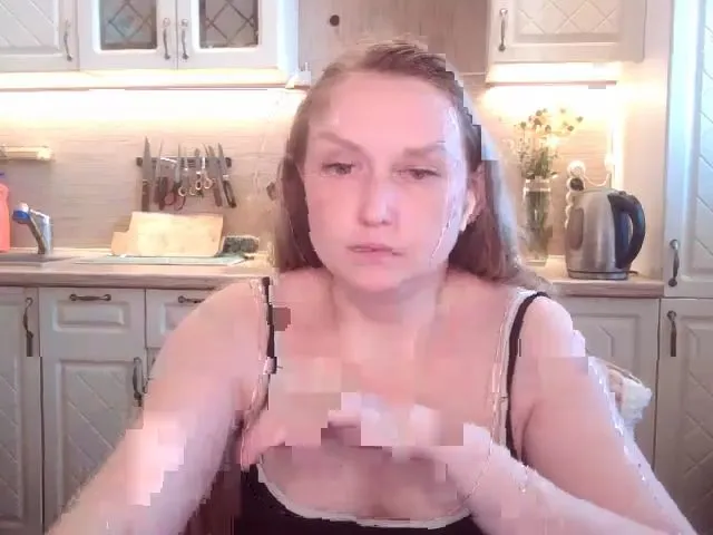 Live sex webcam photo for JaneGrey111 #254432443