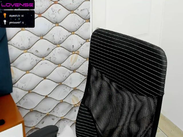 Live sex webcam photo for Anna_cooper #255784369