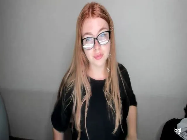 Live sex webcam photo for milafix #260857141