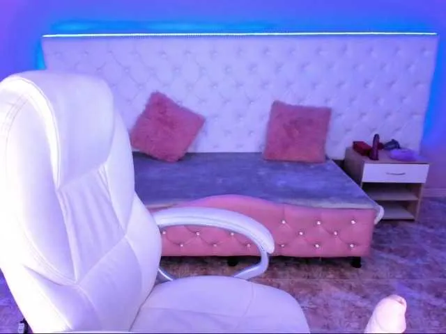 Live sex webcam photo for Alison-fire #246391220