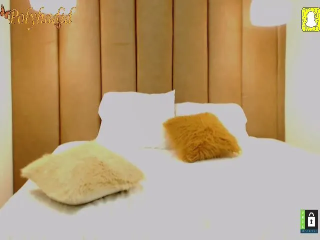 Live sex webcam photo for Polyhadid #260113582