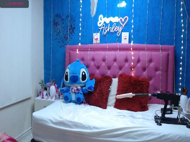 Live sex webcam photo for Ashley_Coner #253350207
