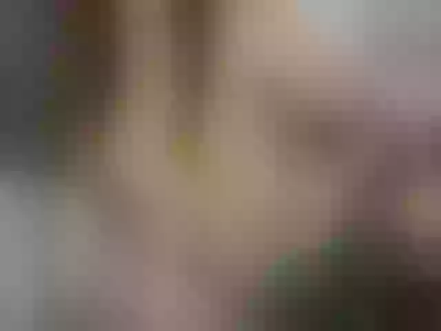 Live sex webcam photo for LittlePeach_ #263369280