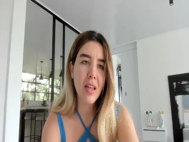 Live sex webcam photo for LauraVega #252546808