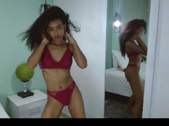 Live sex webcam photo for SalomePrice #253866606