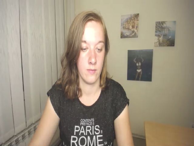 Live sex webcam photo for JuliJems #252331746