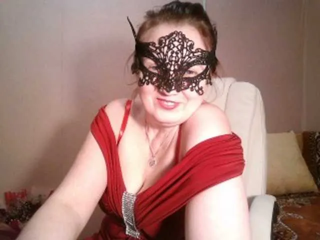 Live sex webcam photo for leeloofire #241210261