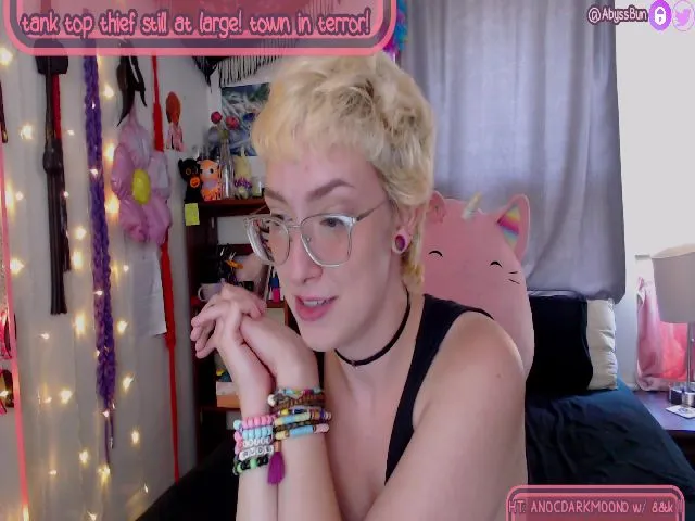 Live sex webcam photo for AbyssBun #262858926