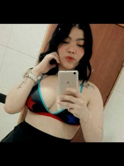 Live sex webcam photo for NICOL_HOTXXX #241549306