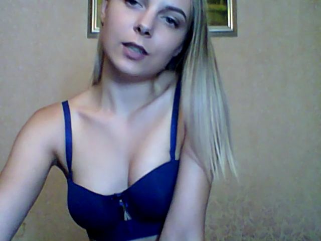 Live sex webcam photo for BreeAngel #258607410