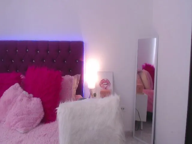 Live sex webcam photo for SamPuckett #256033529