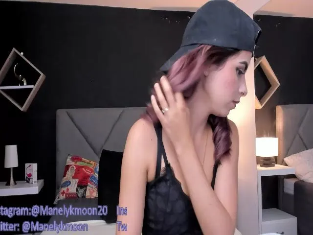 Live sex webcam photo for Manelyk_m #253878474
