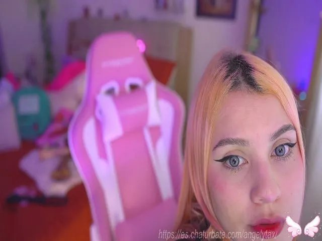 Live sex webcam photo for Angelytaxx #253226530