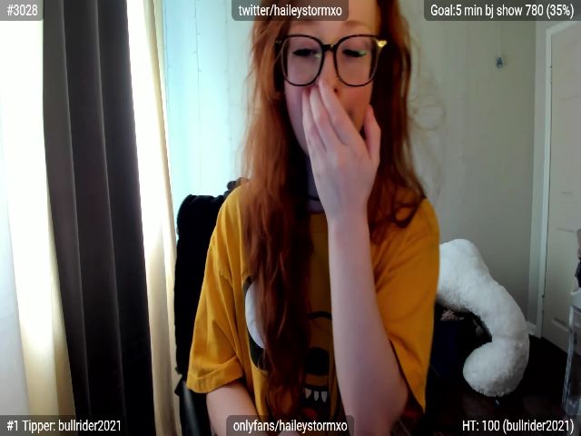 Live sex webcam photo for Haileystormxo #257714654