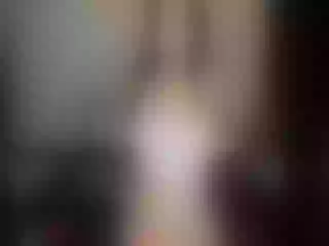 Live sex webcam photo for SaoriYing #259701748