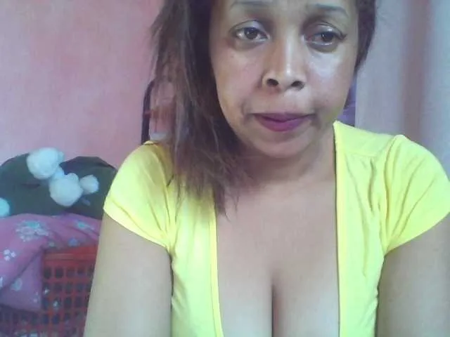 Live sex webcam photo for big-ass-sexy #250276895
