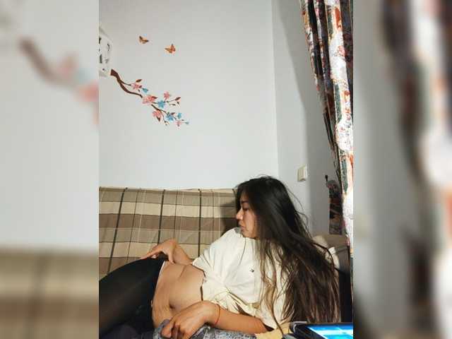 Live sex webcam photo for Milena0606 #242673094