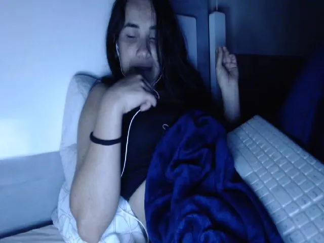 Live sex webcam photo for Joanne7 #259095098