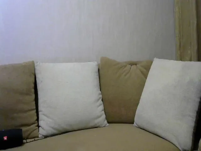 Live sex webcam photo for Mishelle_1 #253888264