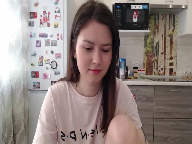 Live sex webcam photo for WonderXGirlXX #257524215