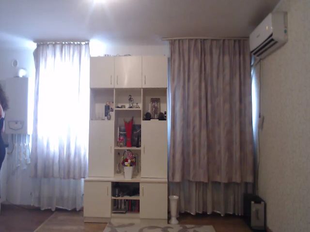 Live sex webcam photo for MilenaDivine #256207962