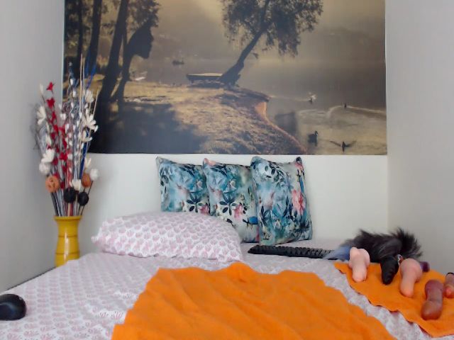 Live sex webcam photo for AikoTailor #287876084