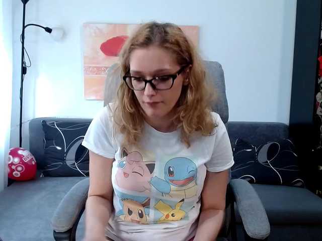 Live sex webcam photo for NicolMoon3 #249787987