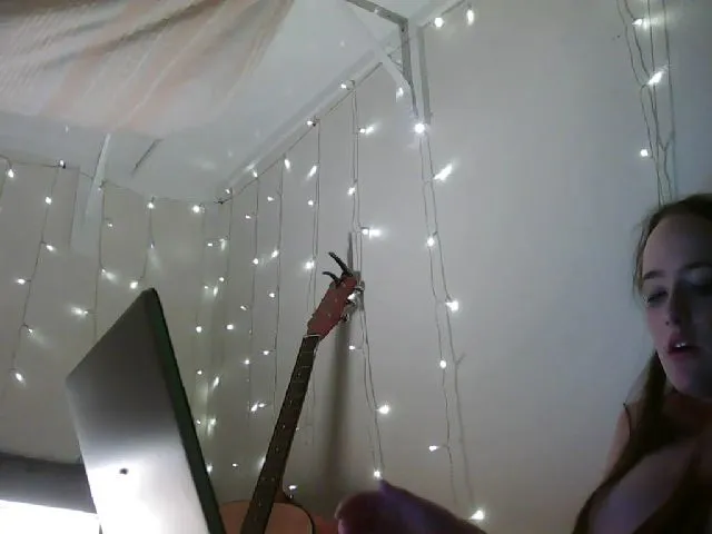 Live sex webcam photo for moonpixie2002 #253503720