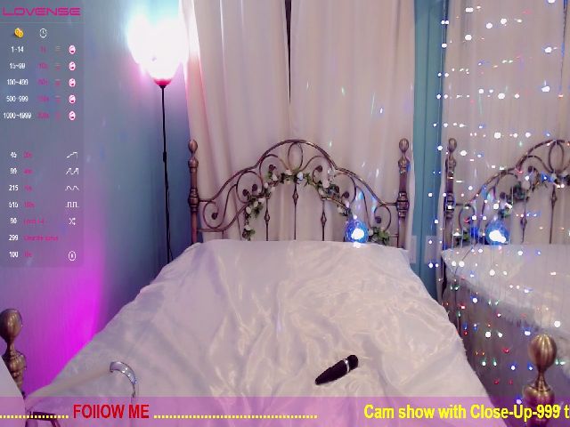 Live sex webcam photo for AnnieGOld #262286543