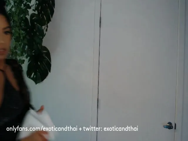 Live sex webcam photo for ExoticandThai #257254573