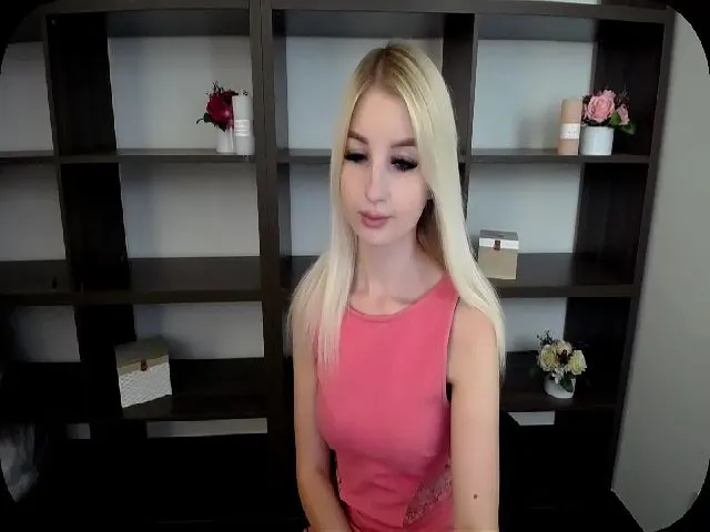 Live sex webcam photo for EvaMysterious #255257225