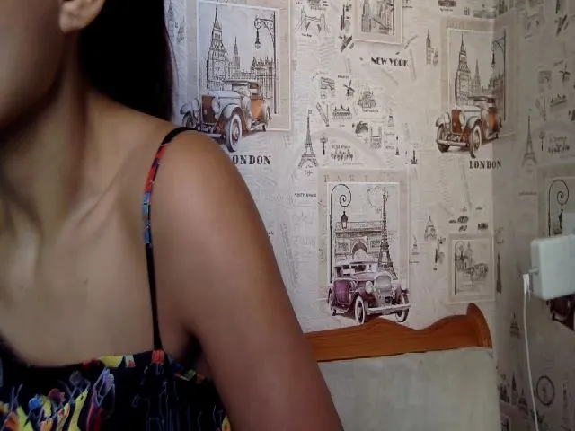 Live sex webcam photo for JolyBoss #264159617